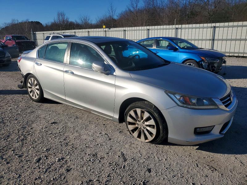 Photo 4 from auction – 2014 HONDA ACCORD EXL with VIN 1HGCR2F80EA126048