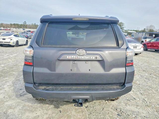 Photo 6 from auction – 2020 TOYOTA 4RUNNER SR with VIN JTEBU5JR0L5800503