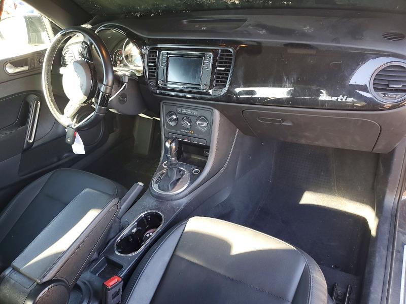 Photo 8 from auction – 2018 VOLKSWAGEN BEETLE S with VIN 3VWFD7AT0JM703559