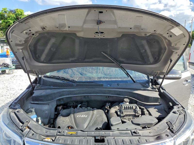 Photo 11 from auction – 2014 KIA SORENTO LX with VIN 5XYKTDA66EG441997