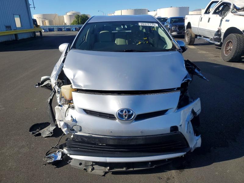 Photo 5 from auction – 2013 TOYOTA PRIUS with VIN JTDKN3DU0D5686509