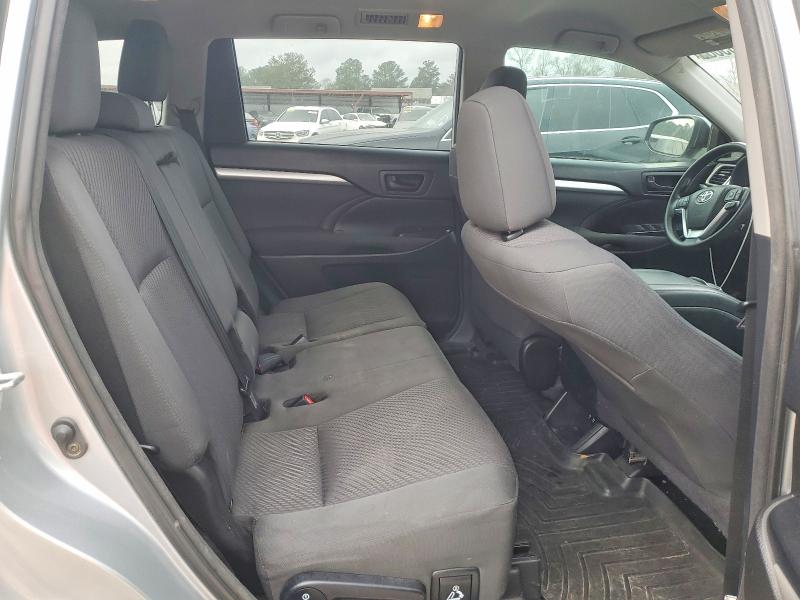 Photo 11 from auction – 2018 TOYOTA HIGHLANDER with VIN 5TDZZRFHXJS265814