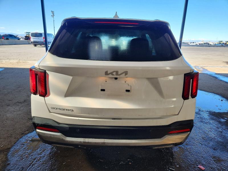 Photo 6 from auction – 2024 KIA SORENTO with VIN 5XYRL4JC5RG265308