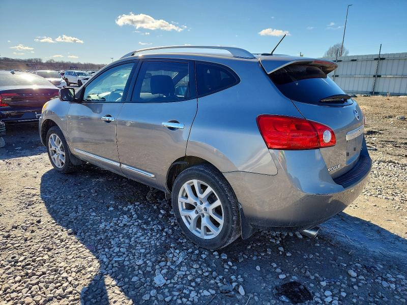 Photo 2 from auction – 2013 NISSAN ROGUE S with VIN JN8AS5MV0DW134032