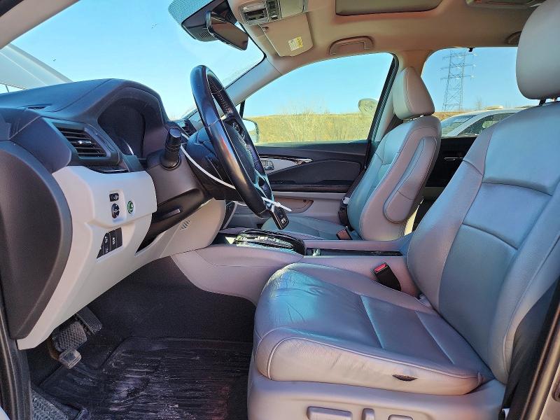 Photo 7 from auction – 2019 HONDA PILOT TOUR with VIN 5FNYF6H66KB023655