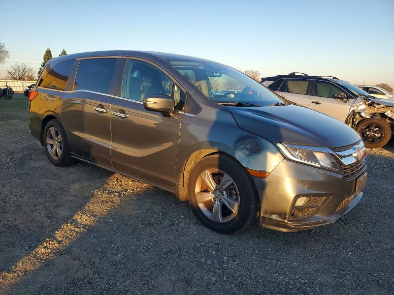 Photo 4 from auction – 2018 HONDA ODYSSEY EX with VIN 5FNRL6H73JB034438