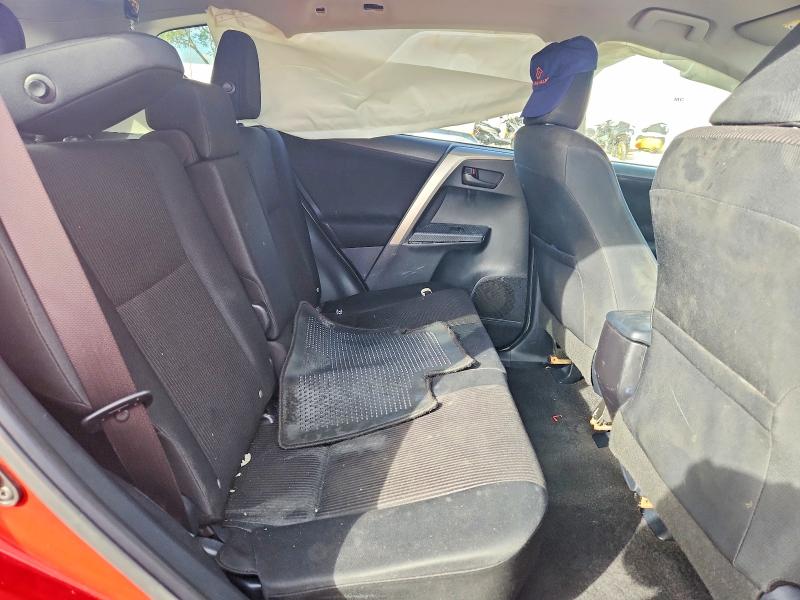 Photo 10 from auction – 2014 TOYOTA RAV4 LE with VIN JTMZFREV3EJ018461