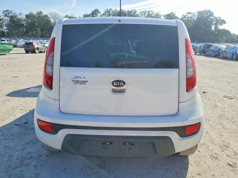 Photo 6 from auction – 2013 KIA SOUL with VIN KNDJT2A50D7773064