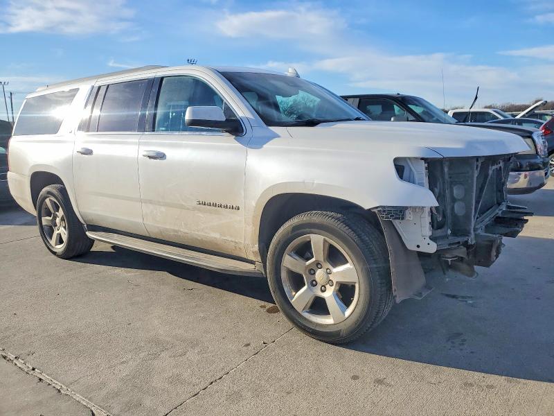 Photo 4 from auction – 2016 CHEVROLET SUBURBAN C with VIN 1GNSCHKC7GR344153