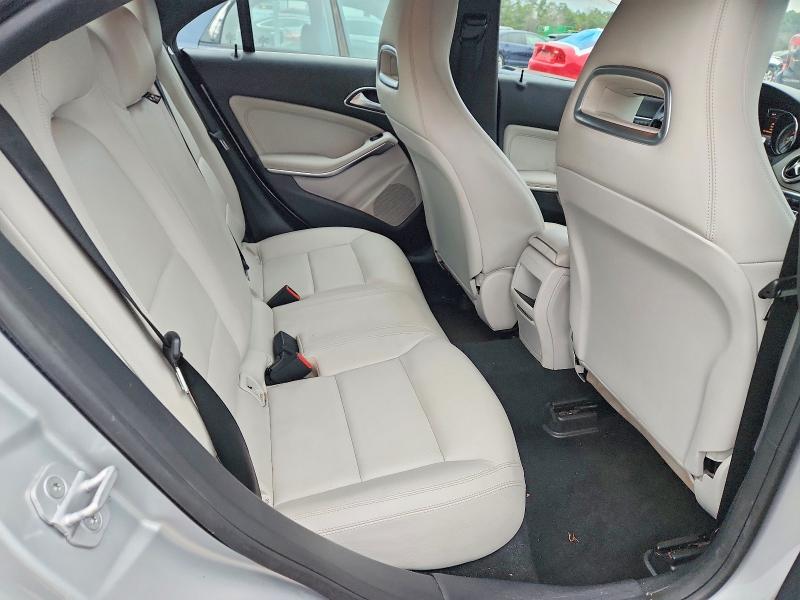 Photo 9 from auction – 2014 MERCEDES-BENZ CLA with VIN WDDSJ4GB7EN142415