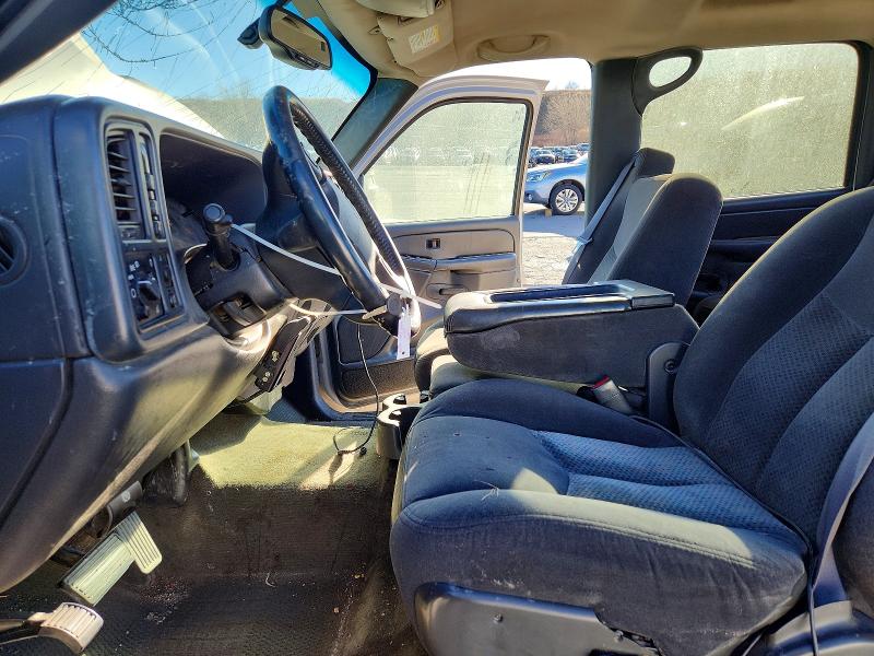 Photo 7 from auction – 2005 CHEVROLET SILVERADO with VIN 1GCHK232X5F850602