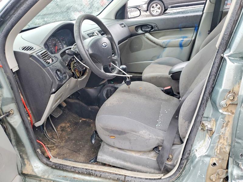 Photo 7 from auction – 2005 FORD FOCUS ZX5 with VIN 3FAFP37N25R102387