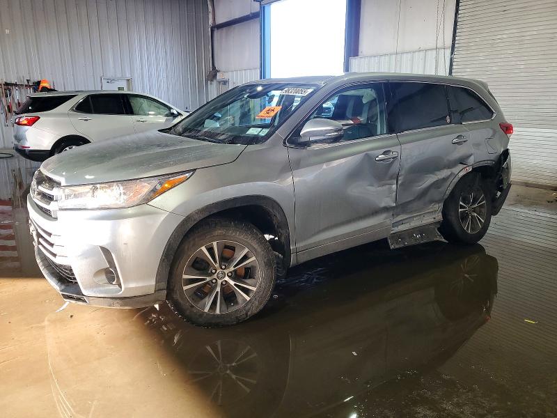 TOYOTA HIGHLANDER 2017 with VIN 5TDBZRFH6HS472714 - Photo from auction