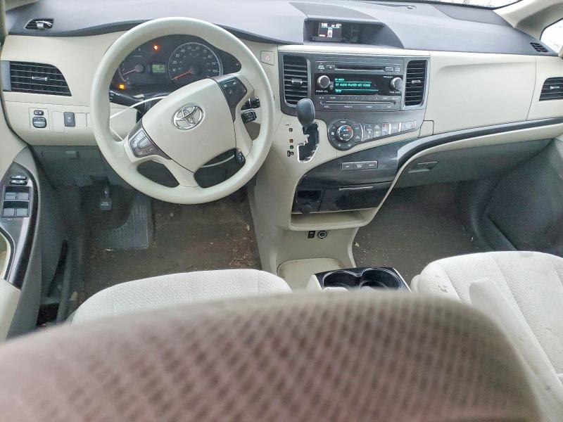 Photo 8 from auction – 2013 TOYOTA SIENNA LE with VIN 5TDKK3DC8DS298759