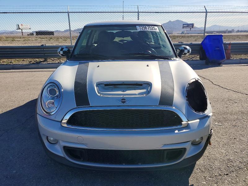 Photo 5 from auction – 2011 MINI COOPER S with VIN WMWSV3C59BTY13158