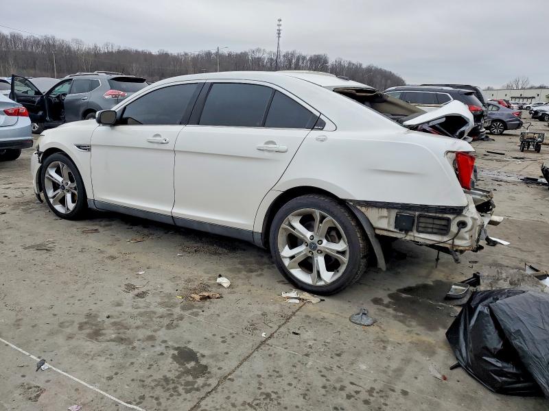 Photo 2 from auction – 2011 FORD TAURUS SHO with VIN 1FAHP2KT3BG126497