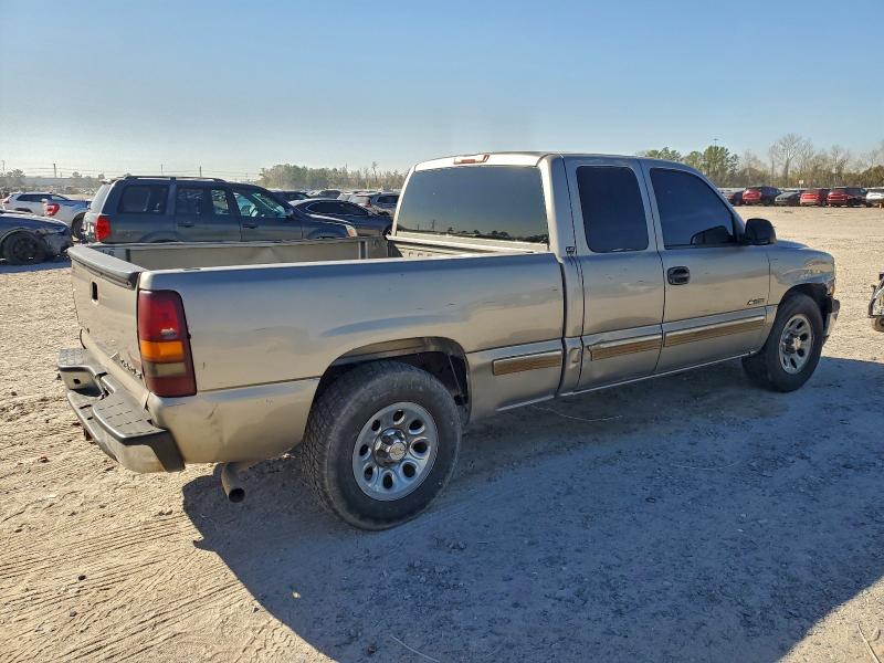 Photo 3 from auction – 2002 CHEVROLET SILVERADO with VIN 2GCEC19V721152771