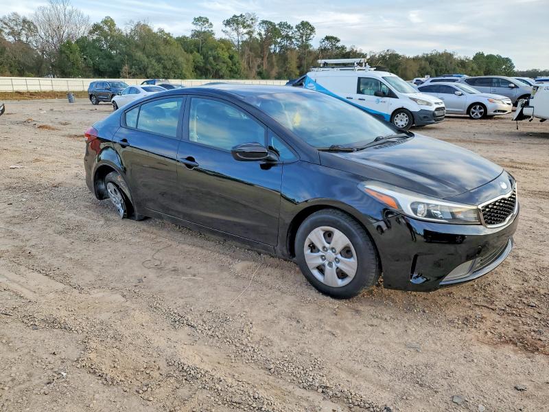 Photo 4 from auction – 2017 KIA FORTE with VIN 3KPFL4A73HE128644