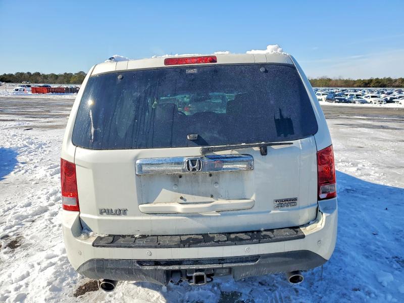Photo 6 from auction – 2015 HONDA PILOT TOUR with VIN 5FNYF4H92FB034866