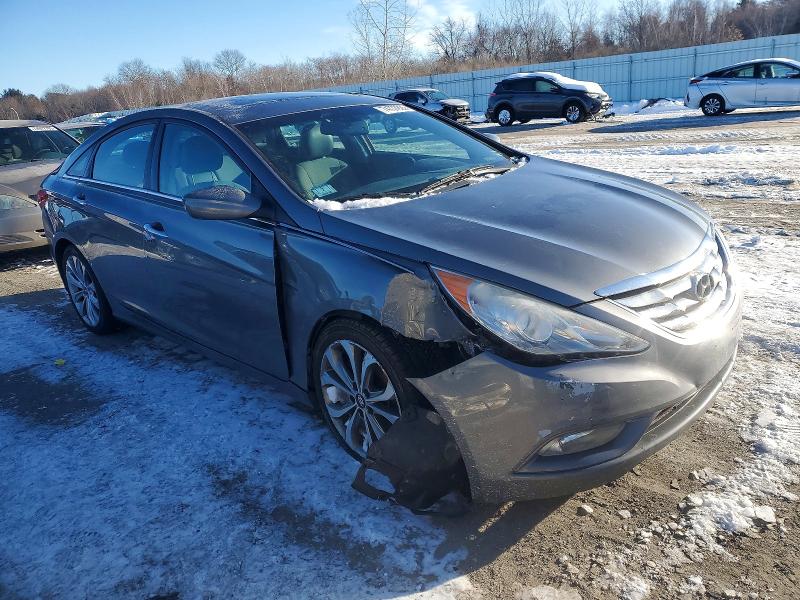 Zdjęcie 4 z aukcji – 2013 HYUNDAI SONATA SE z VIN 5NPEC4AC2DH645285