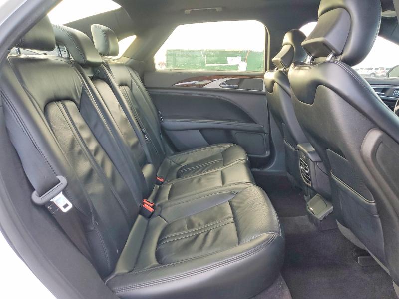 Photo 10 from auction – 2017 LINCOLN MKZ with VIN 3LN6L5E90HR615290