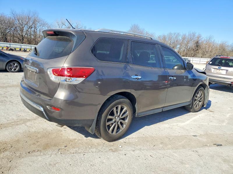 Photo 3 from auction – 2015 NISSAN PATHFINDER with VIN 5N1AR2MN9FC705183