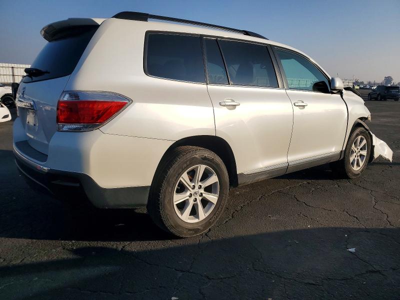 Photo 3 from auction – 2013 TOYOTA HIGHLANDER with VIN 5TDZK3EH2DS124047