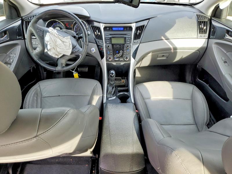Photo 8 from auction – 2013 HYUNDAI SONATA with VIN 5NPEC4AC6DH688401