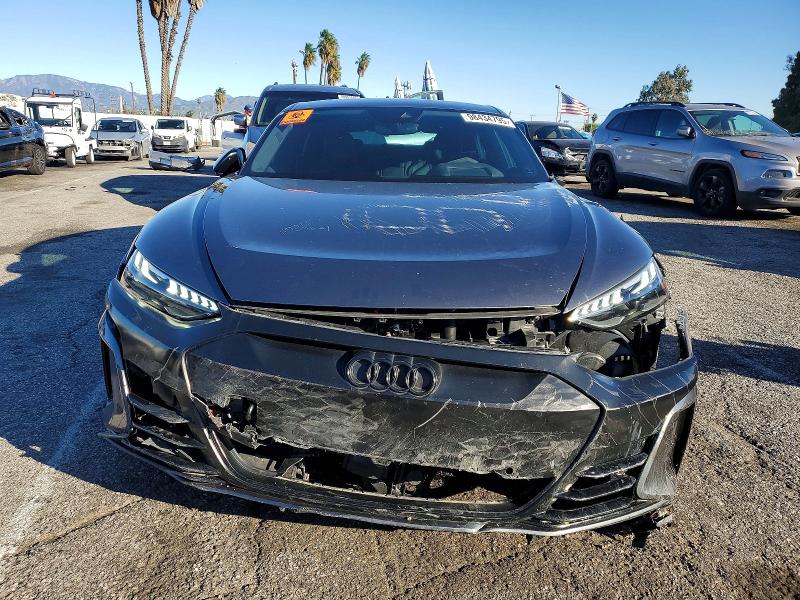 Photo 5 from auction – 2022 AUDI E-TRON GT with VIN WAUFJBFW6N7006959