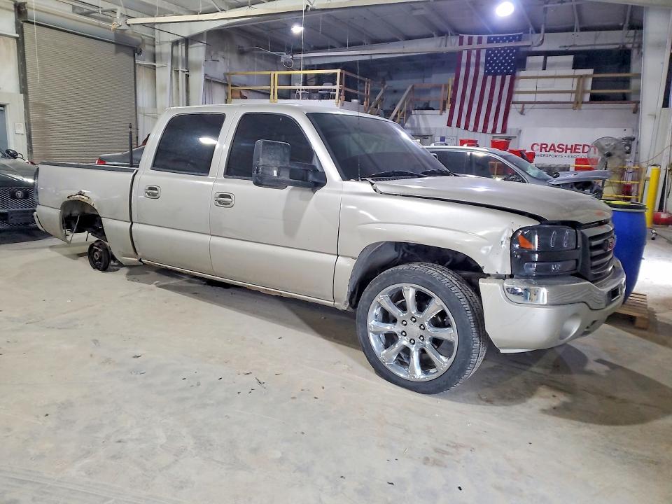 Photo 4 from auction – 2006 GMC NEW SIERRA with VIN 2GTEK13T161137375