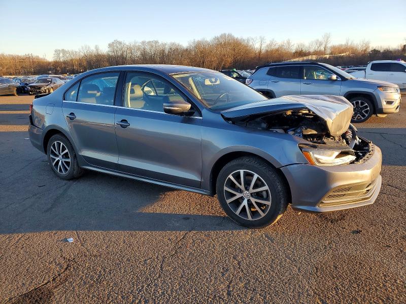 Photo 4 from auction – 2018 VOLKSWAGEN JETTA with VIN 3VWDB7AJ7JM263447