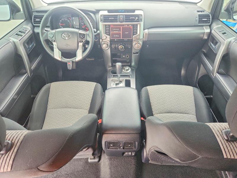 Photo 8 from auction – 2022 TOYOTA 4RUNNER with VIN JTEMU5JR5N6046116