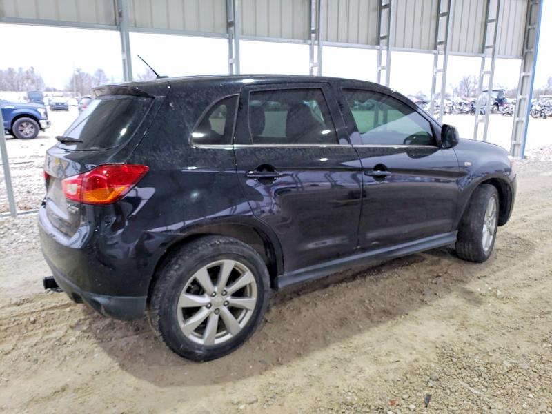 Photo 3 from auction – 2015 MITSUBISHI OUTLANDER with VIN 4A4AR4AU8FE057926