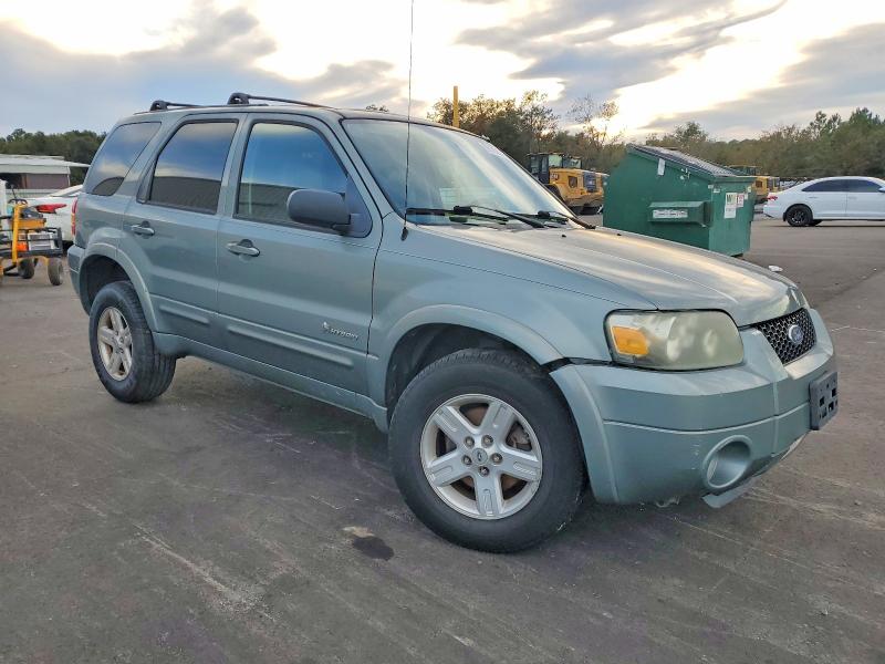 Photo 4 from auction – 2006 FORD ESCAPE with VIN 1FMCU95H26KC00388