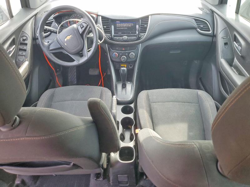 Photo 8 from auction – 2020 CHEVROLET TRAX with VIN 3GNCJKSB2LL341497