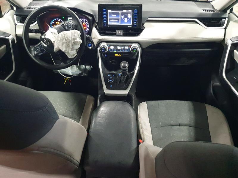 Photo 8 from auction – 2021 TOYOTA RAV4 XLE with VIN 4T3RWRFVXMU042383