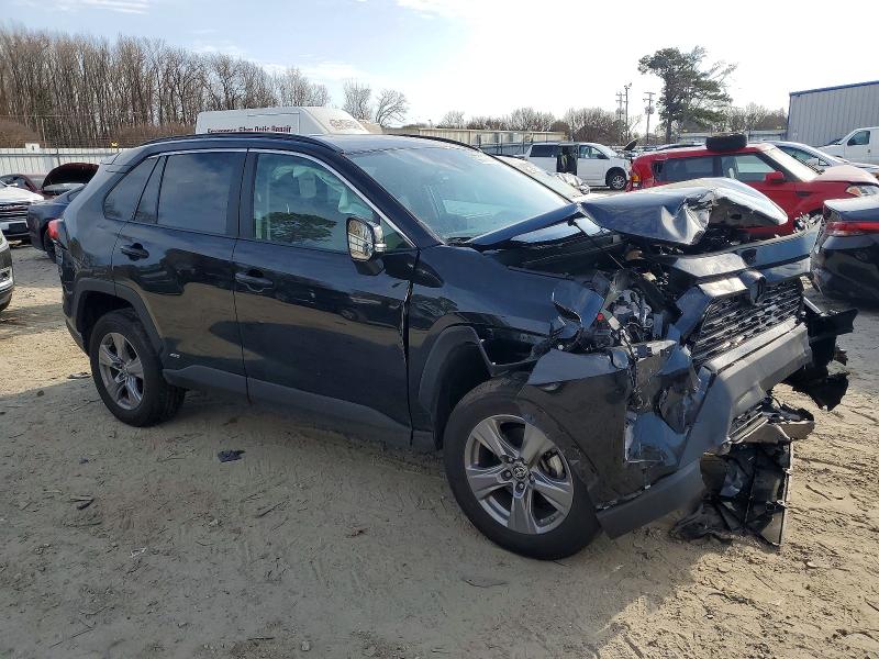 Photo 4 from auction – 2024 TOYOTA RAV4 LE with VIN 4T3MWRFV6RU144605
