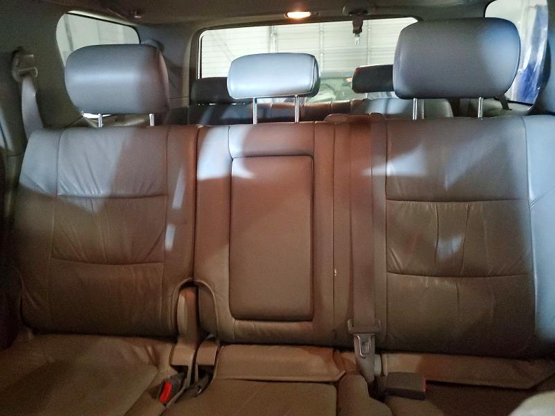 Photo 10 from auction – 2003 TOYOTA SEQUOIA LI with VIN 5TDBT48AX3S182568