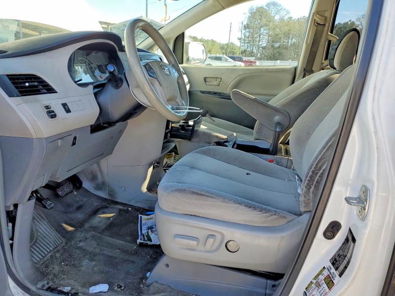 Photo 7 from auction – 2014 TOYOTA SIENNA with VIN 5TDKK3DC4ES481111