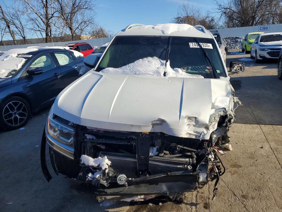 Photo 5 from auction – 2019 VOLKSWAGEN ATLAS with VIN 1V2DR2CA3KC590167