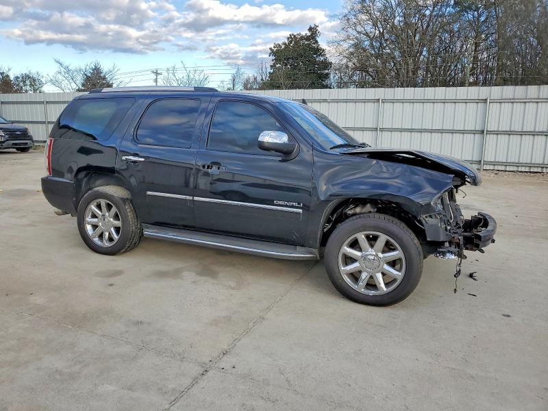 Photo 4 from auction – 2013 GMC YUKON DENA with VIN 1GKS2EEF3DR306192