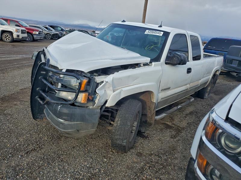 CHEVROLET SILVERADO 2003 with VIN 1GCHK29G53E357769 - Photo from auction