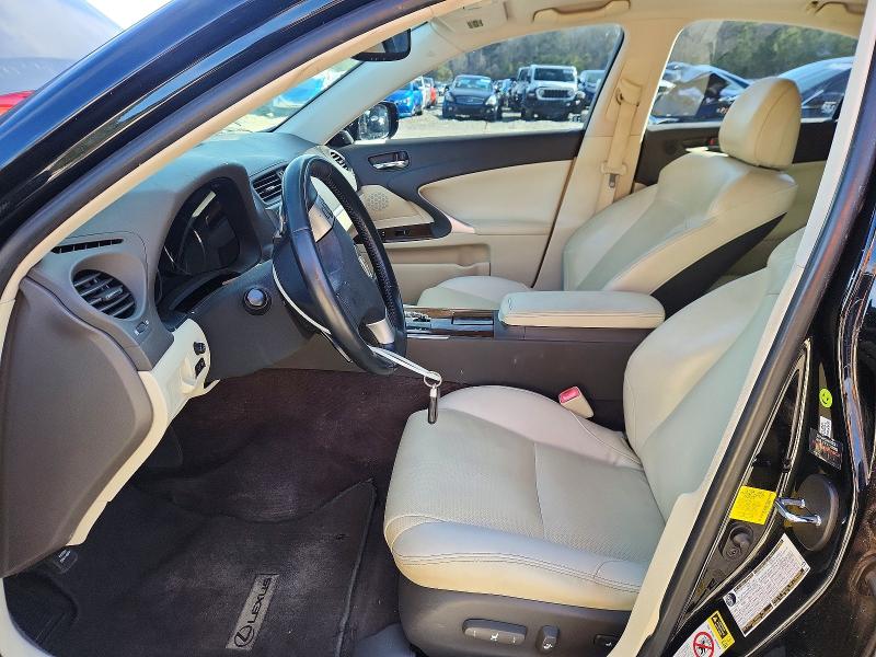 Photo 7 from auction – 2011 LEXUS IS with VIN JTHCF5C25B5050550