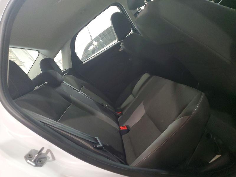 Photo 10 from auction – 2014 FORD FOCUS SE with VIN 1FADP3F20EL254245