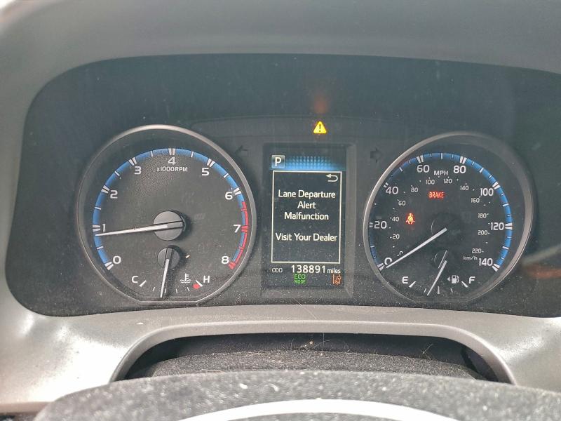 Photo 9 from auction – 2017 TOYOTA RAV4 XLE with VIN 2T3RFREV9HW664190