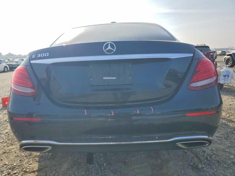 Photo 6 from auction – 2017 MERCEDES-BENZ E with VIN WDDZF4JB1HA134069