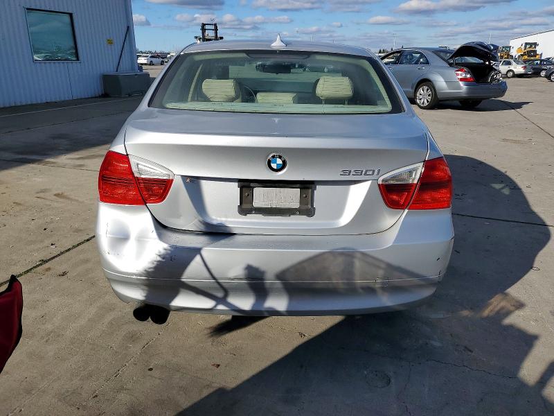 Photo 6 from auction – 2006 BMW 330 I with VIN WBAVB33526KR80138