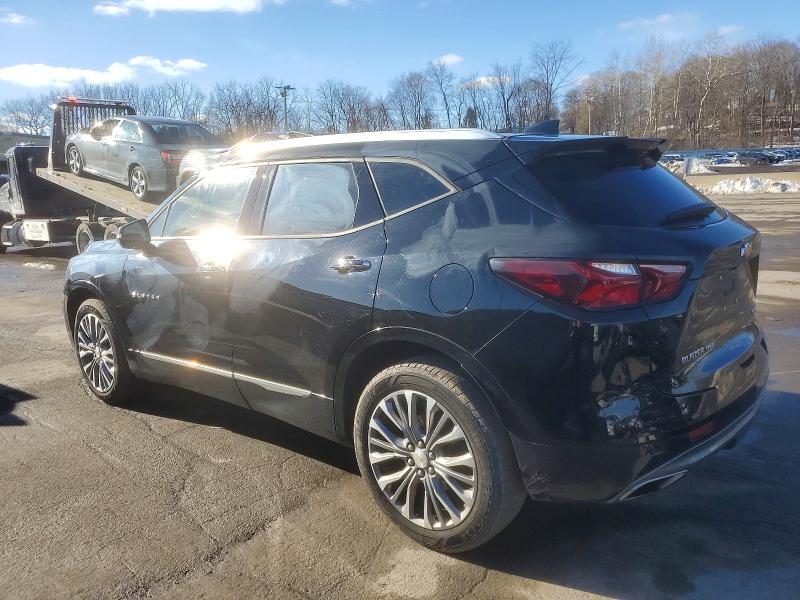 Photo 2 from auction – 2019 CHEVROLET BLAZER with VIN 3GNKBKRS1KS569221