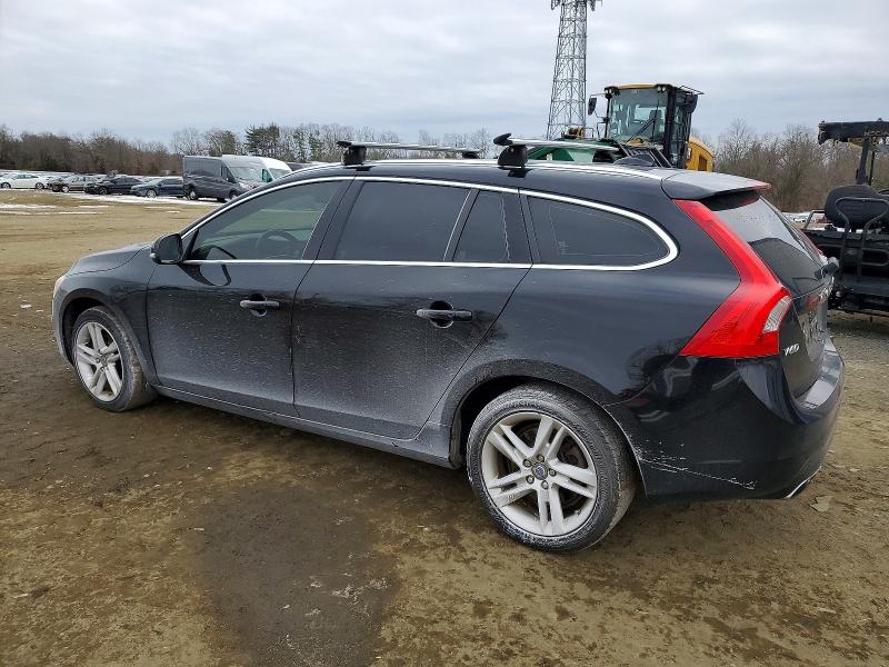 Photo 2 from auction – 2015 VOLVO V60 PREMIE with VIN YV126MEB3F1209013