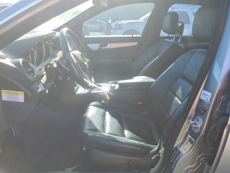 Photo 7 from auction – 2013 MERCEDES-BENZ C 250 with VIN WDDGF4HB6DA833740